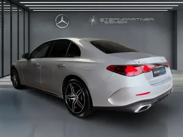 MERCEDES-BENZ E 300 e 4M AMG