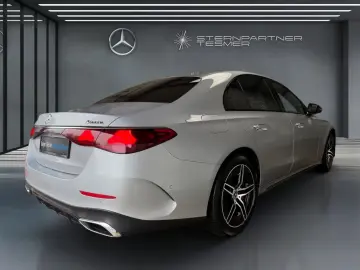 MERCEDES-BENZ E 300 e 4M AMG