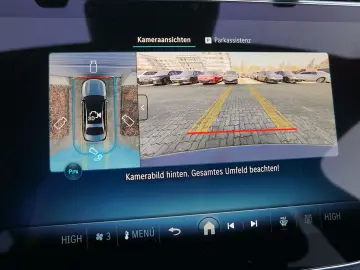 MERCEDES-BENZ E 300 de 4MATIC AMG