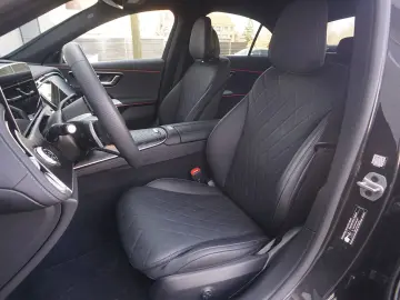 MERCEDES-BENZ E 300 de 4MATIC AMG