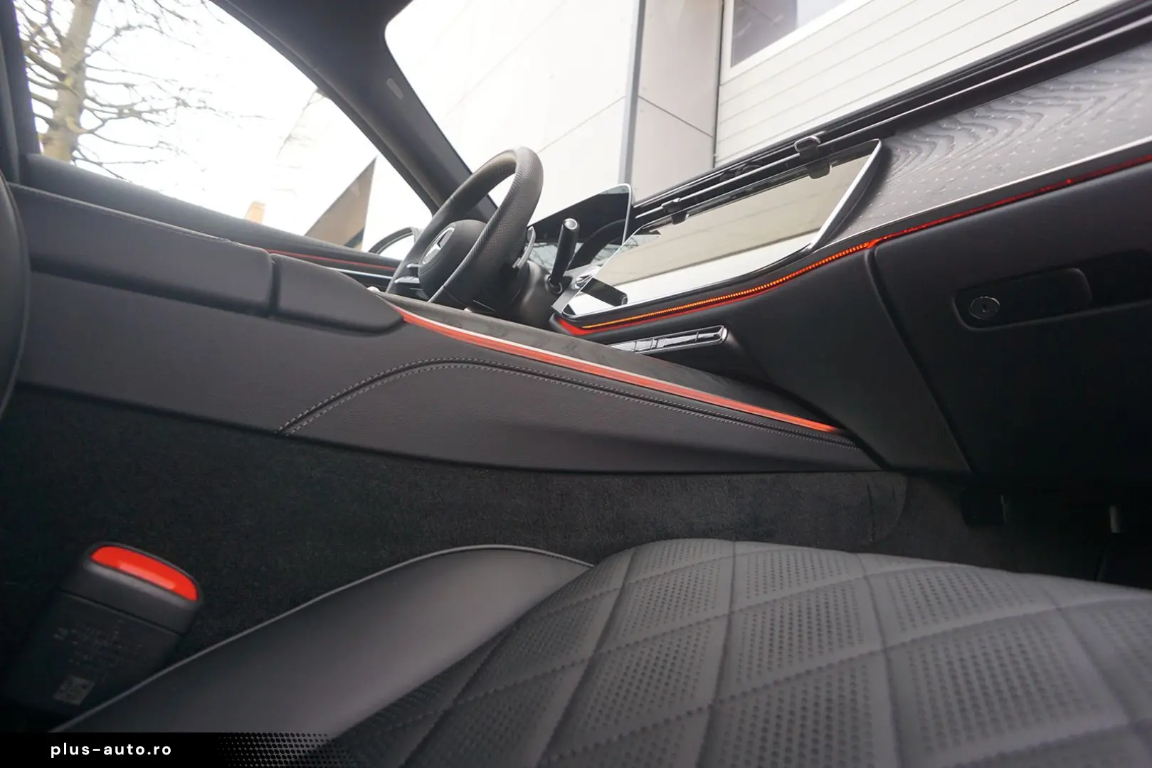 MERCEDES-BENZ E 300 de 4MATIC AMG