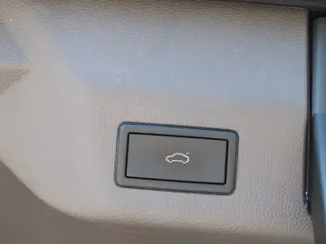 VW T7 Multivan TDI lang DSG 150 PS Standheizung TOP