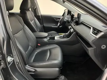 TOYOTA RAV4 2.5 VVT-i Hybrid Team D 4x2 ACC BLIS El.Hec