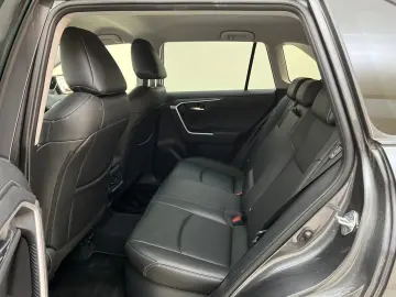 TOYOTA RAV4 2.5 VVT-i Hybrid Team D 4x2 ACC BLIS El.Hec