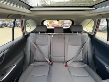 TOYOTA RAV4 Hybrid Team D AWD Allrad  Panorama  Technik