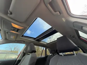 TOYOTA RAV4 Hybrid Team D AWD Allrad  Panorama  Technik