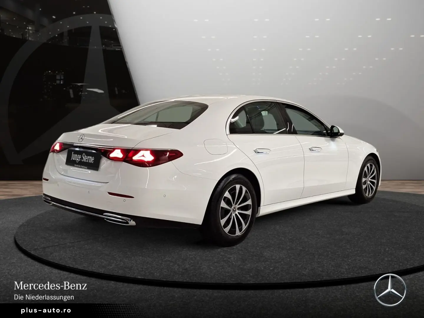 MERCEDES-BENZ E 200 Avantgarde Advanced AHK DISTRONI&hellip;