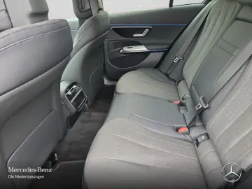 MERCEDES-BENZ E 200 Avantgarde Advanced Stdhzg HuD  18 DISTR