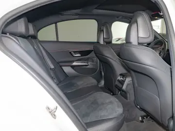 MERCEDES-BENZ E 200 AMG-Sport DIGITAL 360 Pano Night&hellip;