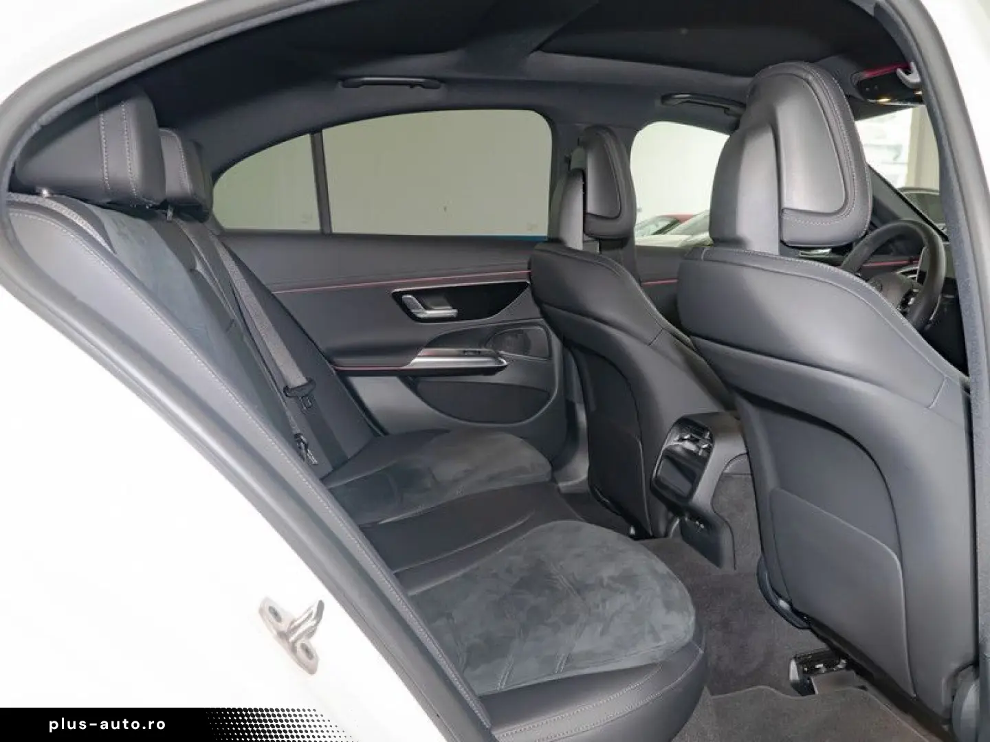 MERCEDES-BENZ E 200 AMG-Sport DIGITAL 360 Pano Night&hellip;