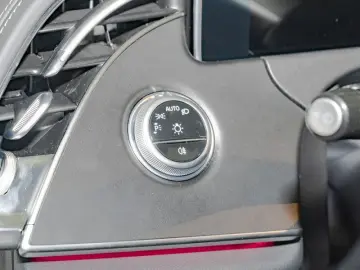 MERCEDES-BENZ E 200 AMG-Sport DIGITAL 360 Pano Night&hellip;