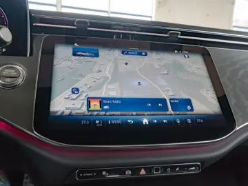 MERCEDES-BENZ E 200 AMG-Sport DIGITAL 360 Pano Night&hellip;