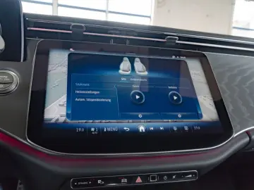 MERCEDES-BENZ E 200 AMG-Sport DIGITAL 360 Pano Night&hellip;