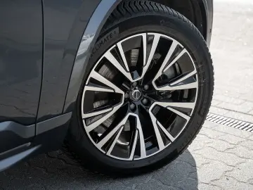 VOLVO XC90 T8 AWD Plus Dark