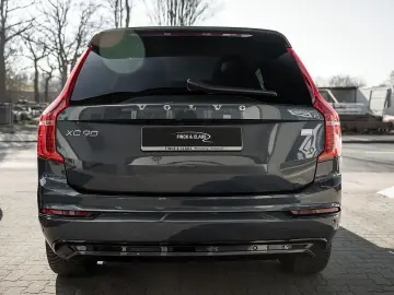 VOLVO XC90 T8 AWD Plus Dark