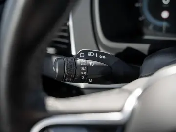 VOLVO XC90 T8 AWD Plus Dark