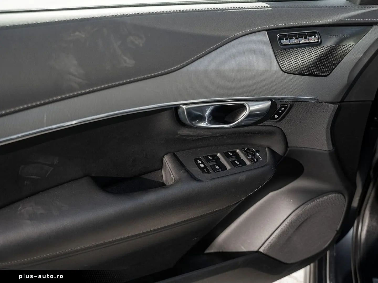 VOLVO XC90 T8 AWD Plus Dark