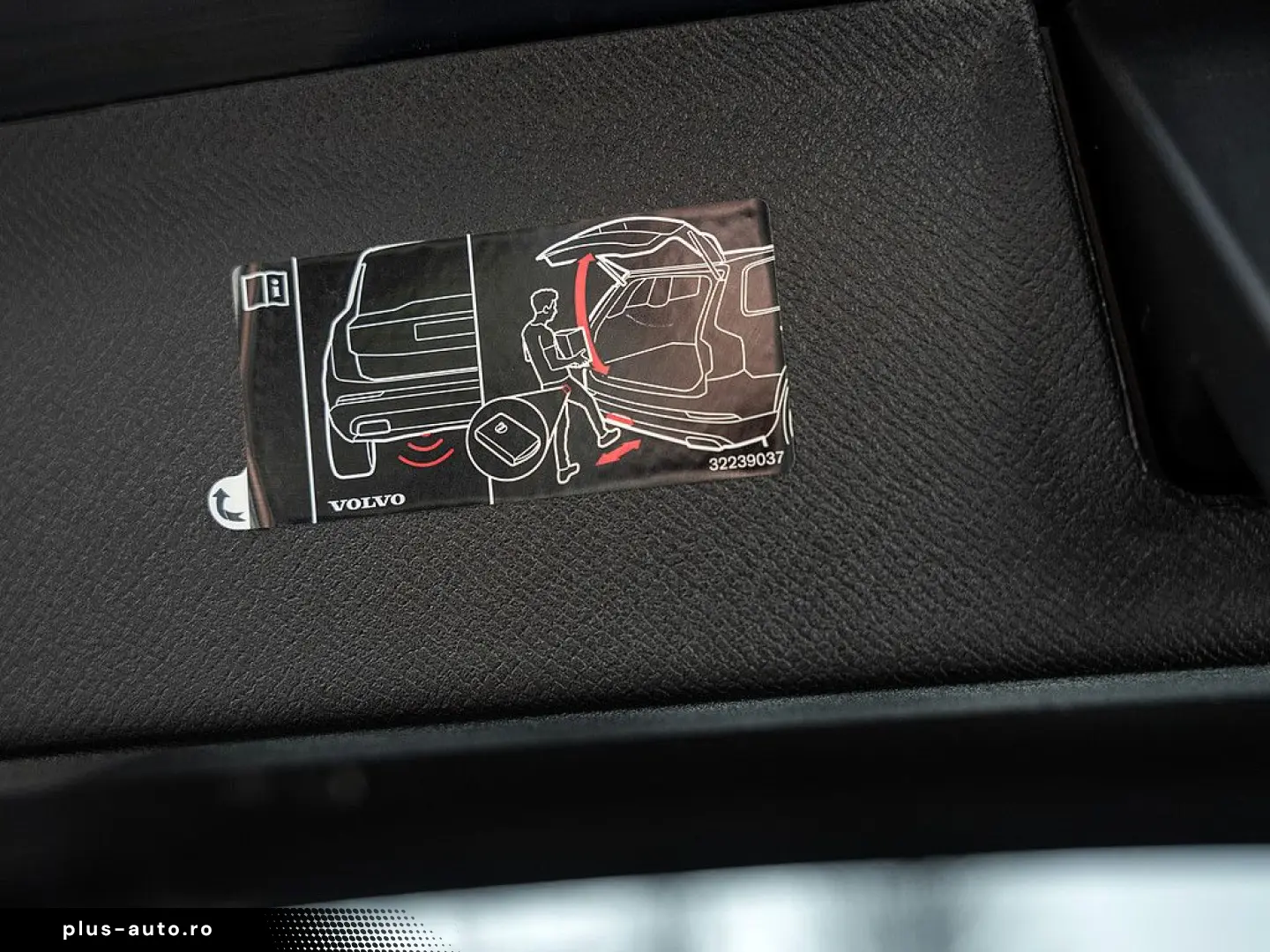 VOLVO XC90 T8 AWD Plus Dark