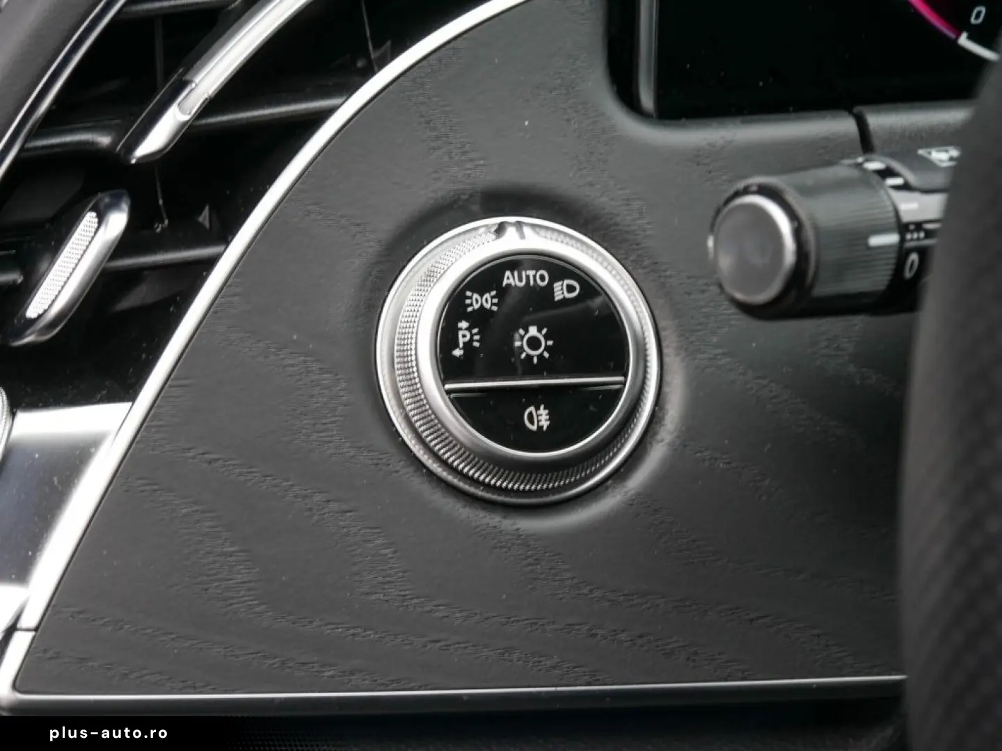 MERCEDES-BENZ E 200 Limousine AMG-Sport AHK DIGITAL &hellip;