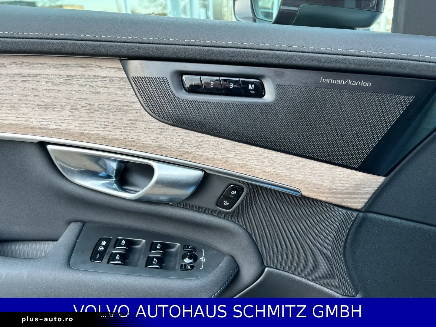 VOLVO XC90 T8 Plus Bright Plug-In Hybrid