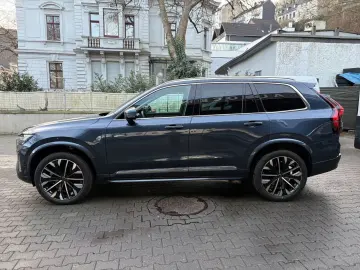 VOLVO XC90 T8 Plus Bright