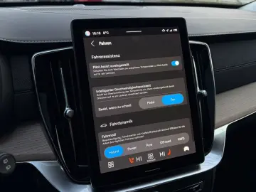 VOLVO XC90 T8 Plus Bright