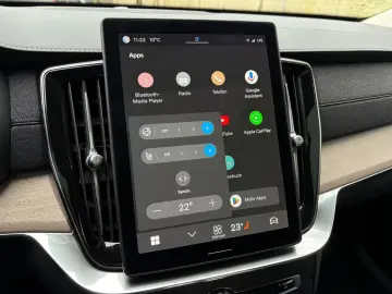 VOLVO XC90 T8 Plus Bright