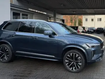 VOLVO XC90 T8 Plus Bright