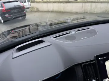 VOLVO XC90 T8 Plus Bright Facelift