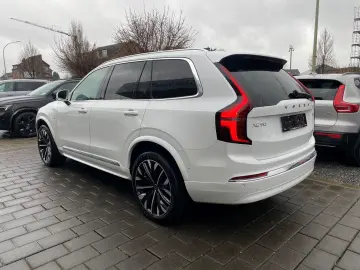 VOLVO XC90 T8 Plus Bright