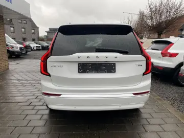 VOLVO XC90 T8 Plus Bright