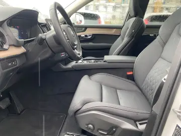 VOLVO XC90 T8 Plus Bright