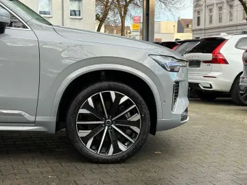 VOLVO XC90 T8 Plus Bright Facelift