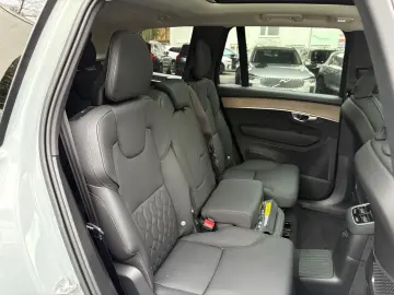 VOLVO XC90 T8 Plus Bright Facelift