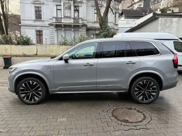 VOLVO XC90 T8 Plus Bright Facelift