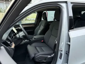 VOLVO XC90 T8 Plus Bright Facelift