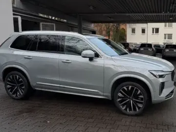 VOLVO XC90 T8 Plus Bright Facelift