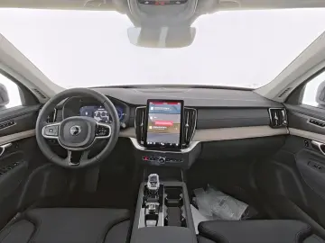 VOLVO XC90 T8 Plus Dark