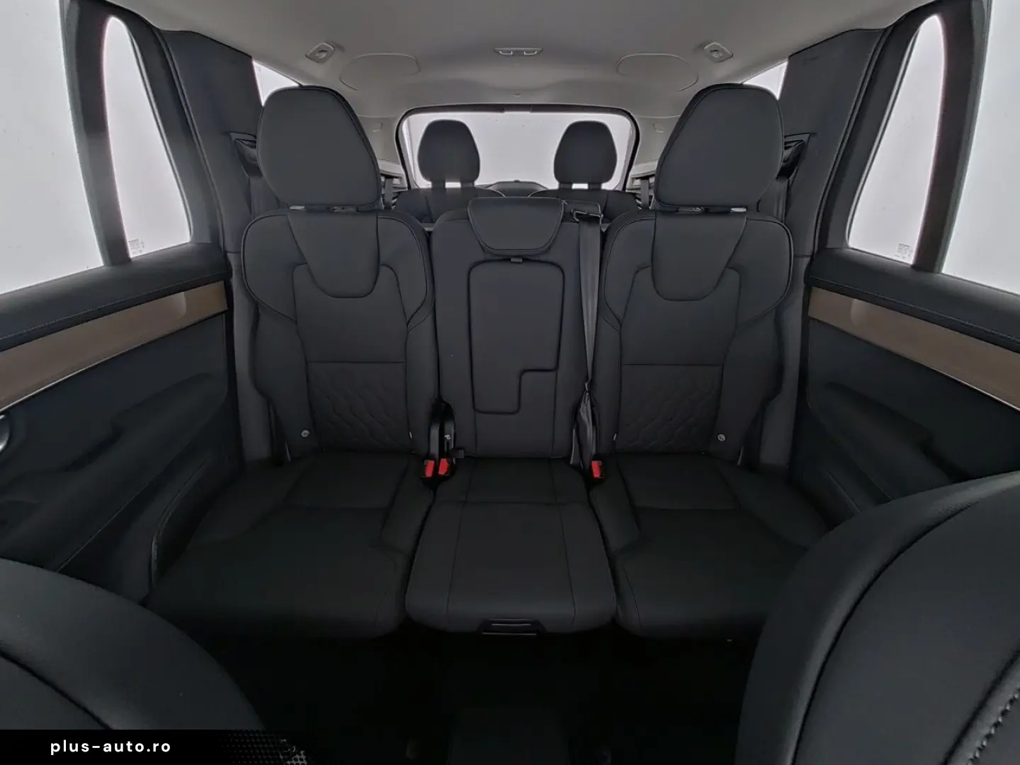 VOLVO XC90 T8 Plus Dark