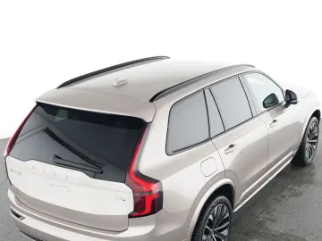 VOLVO XC90 T8 Plus Dark