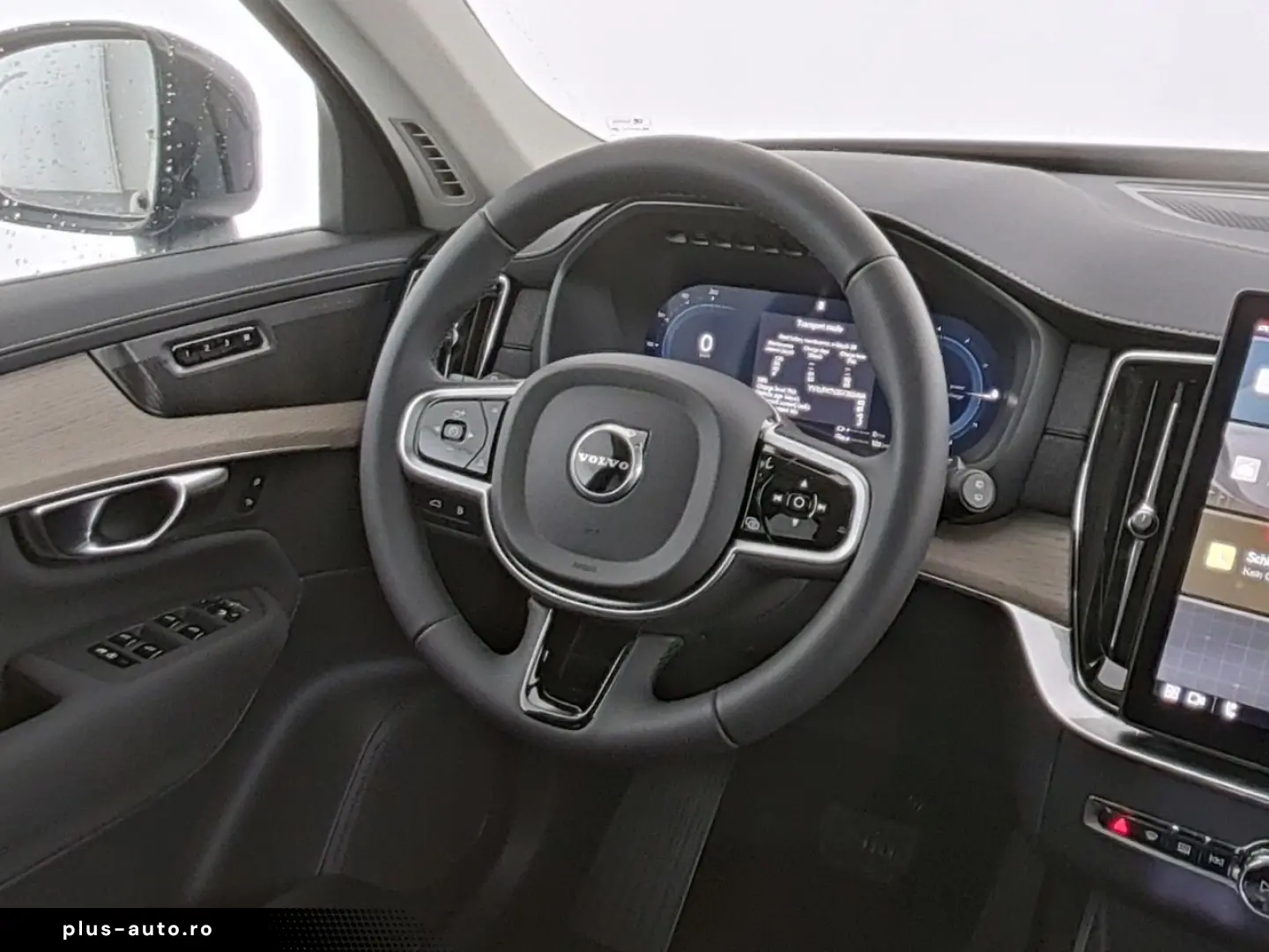 VOLVO XC90 T8 Plus Dark