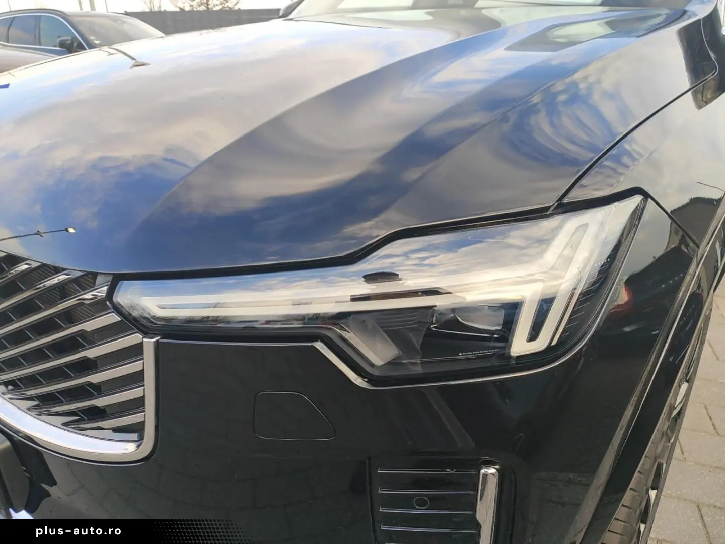 VOLVO XC90 T8 Plus Bright Plug-In Hybrid AWD