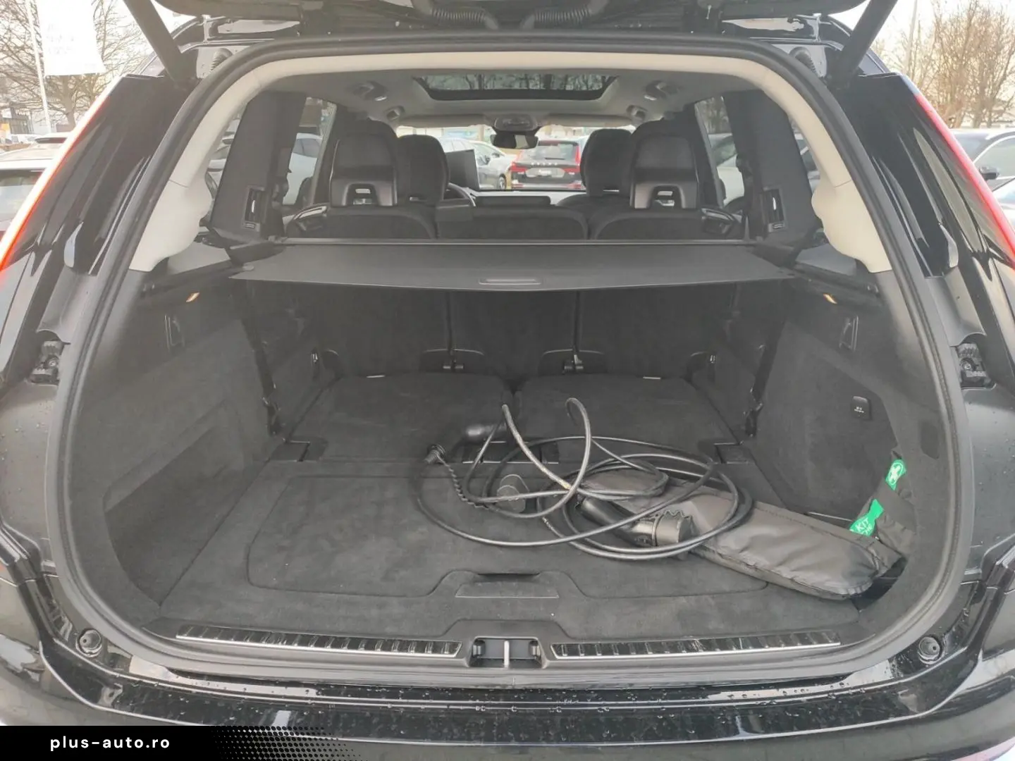 VOLVO XC90 T8 Plus Bright Plug-In Hybrid AWD