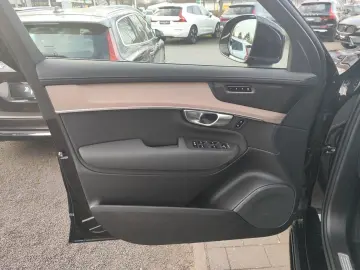 VOLVO XC90 T8 Plus Bright Plug-In Hybrid AWD