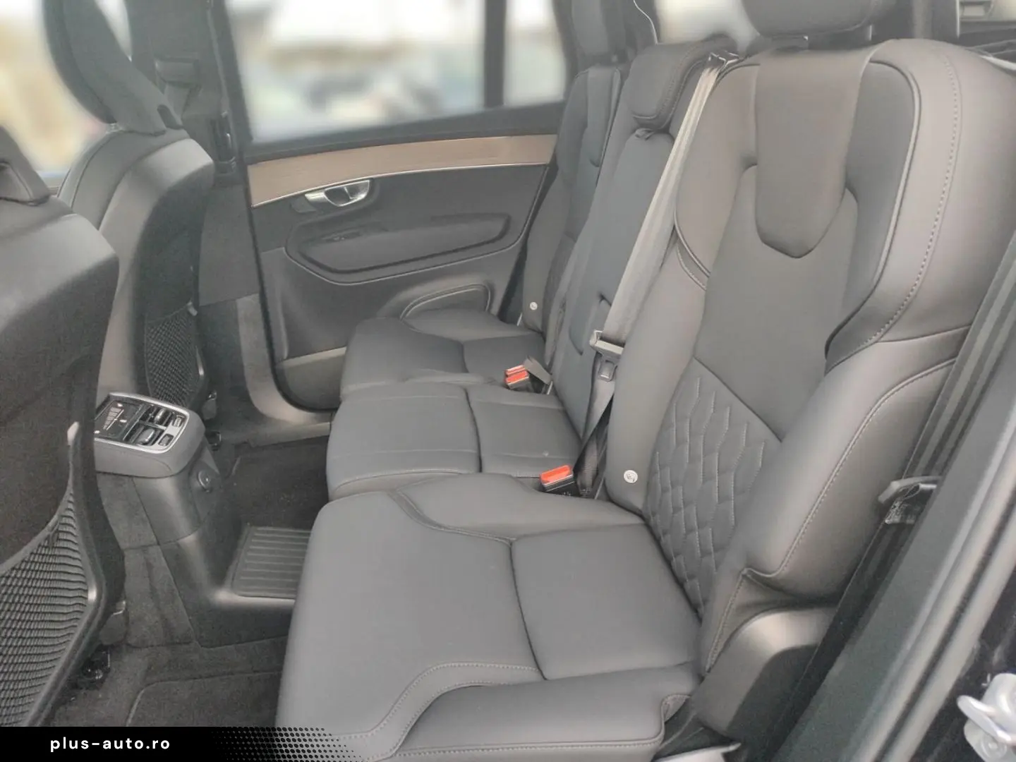 VOLVO XC90 T8 Plus Bright Plug-In Hybrid AWD