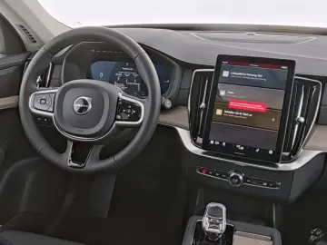 VOLVO XC 90 T8 Plus Dark Recharge Plug-In Hybrid AWD