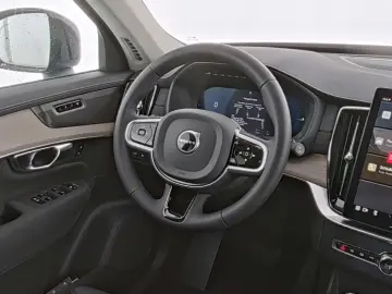 VOLVO XC 90 T8 Plus Dark Recharge Plug-In Hybrid AWD