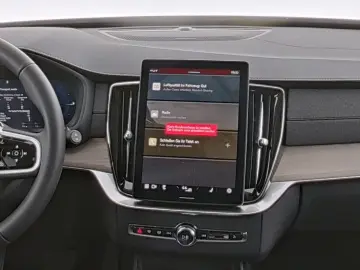 VOLVO XC 90 T8 Plus Dark Recharge Plug-In Hybrid AWD