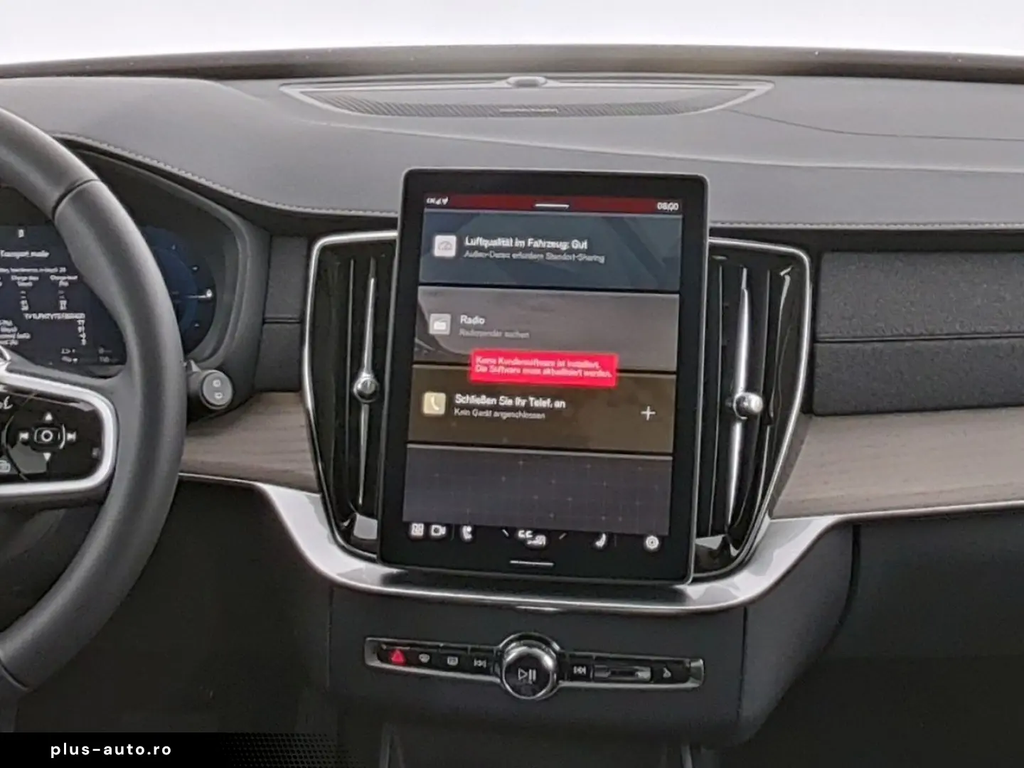 VOLVO XC 90 T8 Plus Dark Recharge Plug-In Hybrid AWD