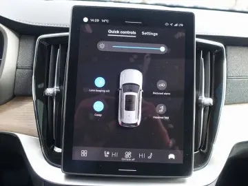 VOLVO XC90 Plus Dark T8 AWD Plug-in hybrid